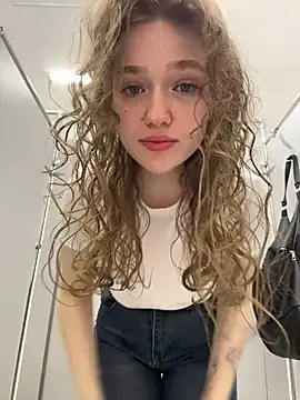 RussianWoman online show from 04/19/26, 03:28