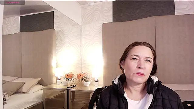 Snapshot of helen_larkin chatting on 08/04/26, 06:43 helen larkin online show from 08/04/26, 06:43