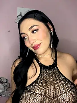 Snapshot of urenyel chatting on 11/25/25, 03:17 urenyel online show from 11/25/25, 03:17