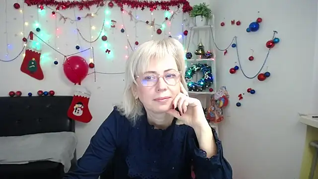 LaurenWishy online show from 12/14/25, 05:57