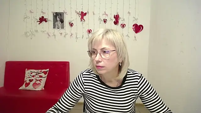 LaurenWishy online show from 02/13/26, 05:31