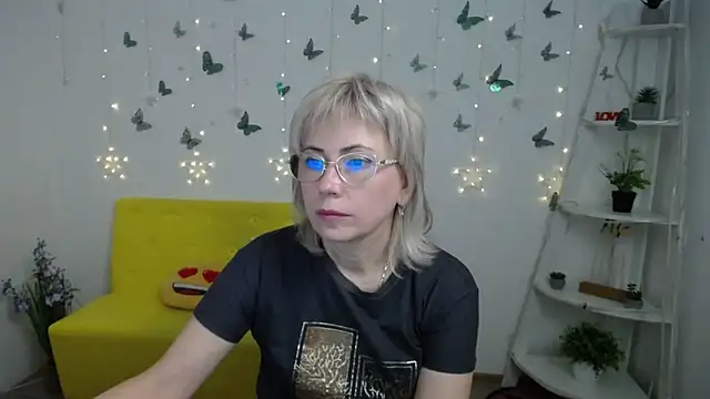 LaurenWishy online show from 03/17/26, 07:01