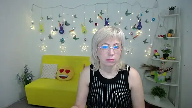 LaurenWishy online show from 04/08/26, 05:18