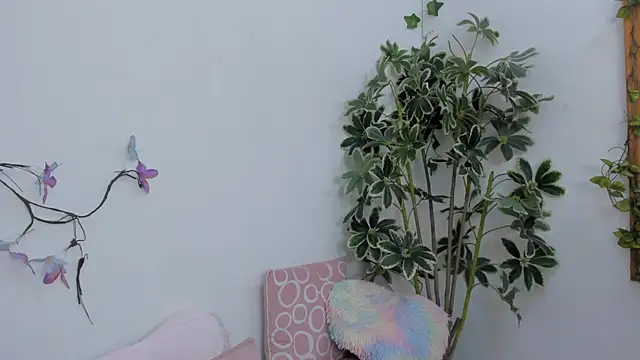 Snapshot of MarieTaylor_ chatting on 07/13/26, 06:22 MarieTaylor online show from 07/13/26, 06:22