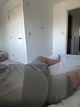 Snapshot of -bfc1882- chatting on 03/04/26, 11:49 -bfc1882- online show from 03/04/26, 11:49