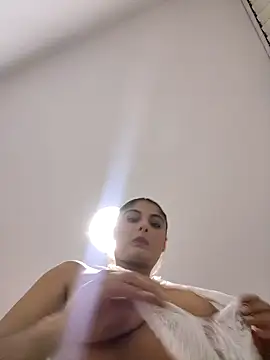 Laia torres1 online show from 03/11/26, 03:45