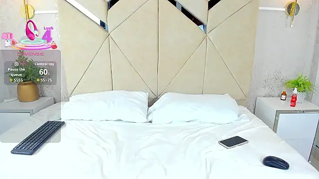 NathalieRoss1 online show from 01/06/26, 09:50