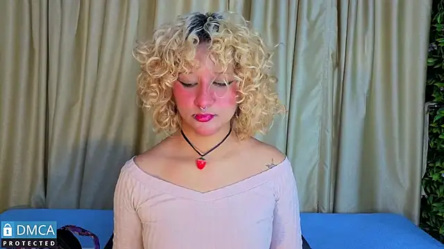 ahsly Zam online show from 02/18/26, 03:02