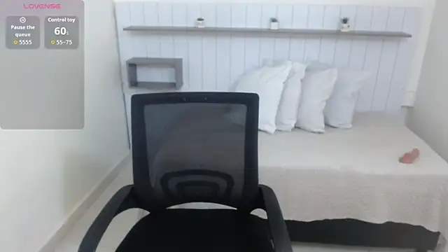 Ivonny Hot online show from 04/13/26, 03:56