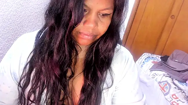 ebonycamelia online show from 04/15/26, 04:30