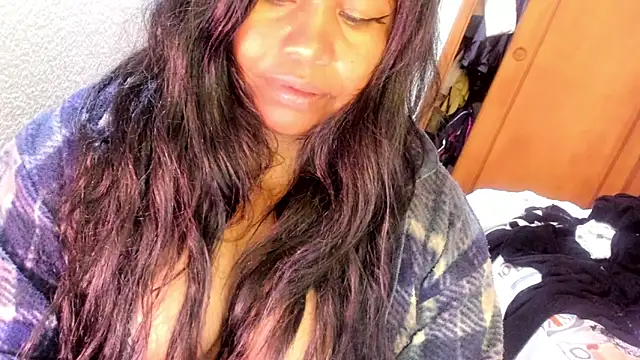 ebonycamelia online show from 04/15/26, 05:42