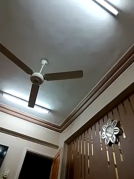 Snapshot of Bigbos99 chatting on 11/19/25, 03:39 Bigbos99 online show from 11/19/25, 03:39