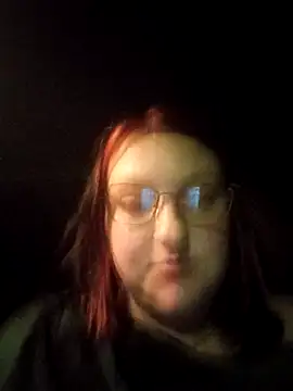 Snapshot of living420 chatting on 11/28/25, 04:04 living420 online show from 11/28/25, 04:04