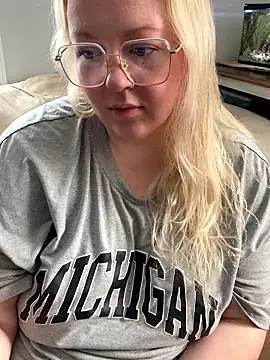 Kennaknox online show from 01/11/26, 04:34