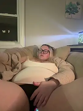 Kennaknox online show from 02/08/26, 02:37