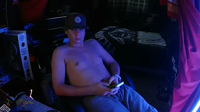 Bowerboi online show from 11/22/25, 07:24