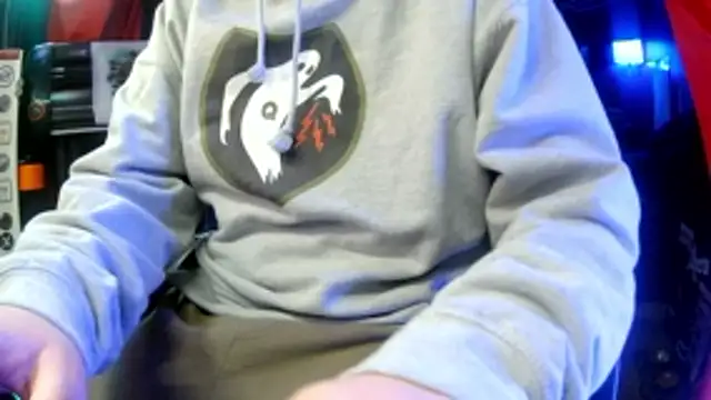 Bowerboi online show from 12/21/25, 12:07