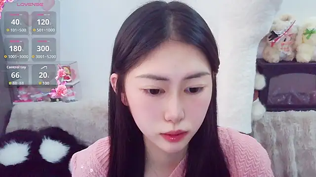 Snapshot of TuTu-077 chatting on 06/10/26, 05:07 TuTu-077 online show from 06/10/26, 05:07