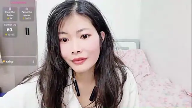 Snapshot of Ava-Baby chatting on 11/25/25, 07:52 Ava-Baby online show from 11/25/25, 07:52