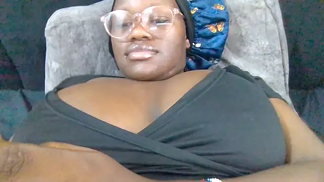 Snapshot of Barbiebunky chatting on 11/30/25, 06:06 Barbiebunky online show from 11/30/25, 06:06