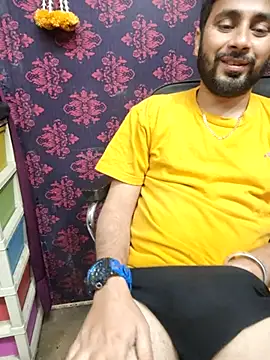 Cute Lucky online show from 12/18/25, 09:21