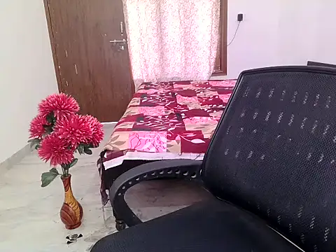 shivani sharma 2 online show from 11/23/25, 08:03