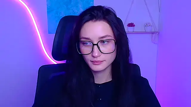 Stella XO online show from 11/26/25, 06:25