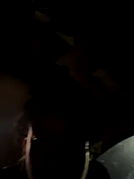 homedeepstrokes215 online show from 11/21/25, 05:50