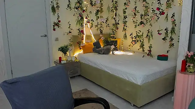 AirySilhouette online show from 03/24/26, 04:06