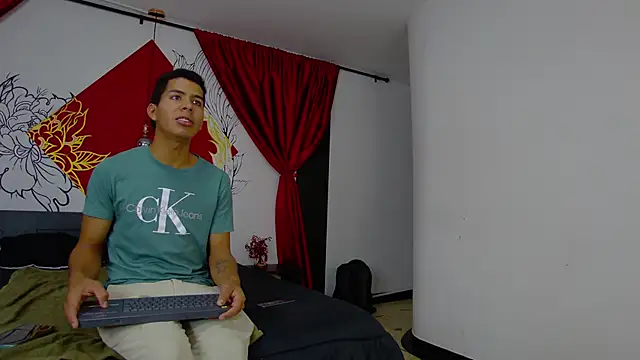 Noah Greenhart online show from 01/13/26, 07:41