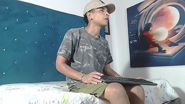 crissex3 online show from 04/18/26, 01:26