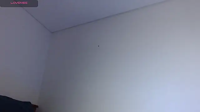 MikeSantoss1 online show from 12/04/25, 12:53