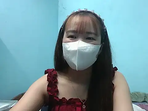 Snapshot of LinhChi09 chatting on 06/08/26, 10:48 LinhChi09 online show from 06/08/26, 10:48