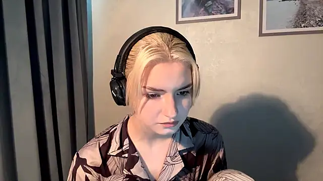 Snapshot of Cindi_Jacobs chatting on 11/29/25, 04:54 Cindi Jacobs online show from 11/29/25, 04:54