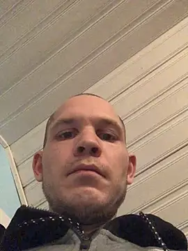 Spielzeugtwink online show from 02/12/26, 06:03