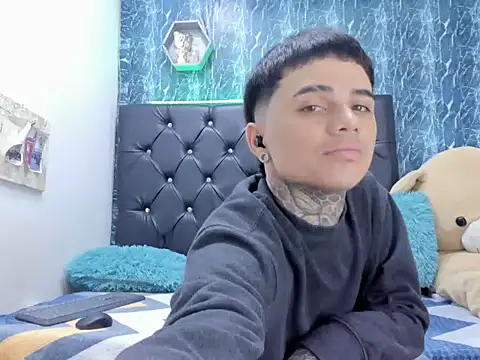 cruzitojpx18 online show from 11/29/25, 09:07