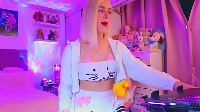 MadamBarbiee online show from 01/05/26, 11:41