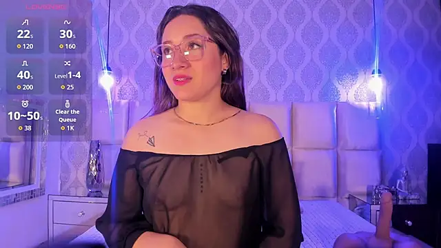 Snapshot of LeiahBlonde chatting on 11/30/25, 11:47 LeiahBlonde online show from 11/30/25, 11:47