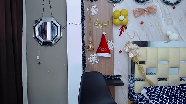 sweett love  online show from 12/21/25, 03:46