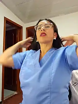 JustSamantha  online show from 12/17/25, 08:37