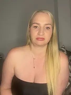 BootyQueenApril online show from 04/10/26, 07:29