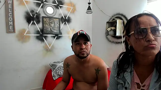 Snapshot of StephaniaAndRandy chatting on 11/26/25, 04:08 StephaniaAndRandy online show from 11/26/25, 04:08