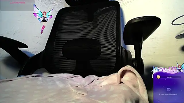 Snapshot of chleo_rosse chatting on 06/11/26, 02:53 chleo rosse online show from 06/11/26, 02:53