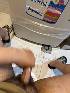 Snapshot of SexyMuslimDick chatting on 12/18/25, 04:13 SexyMuslimDick online show from 12/18/25, 04:13