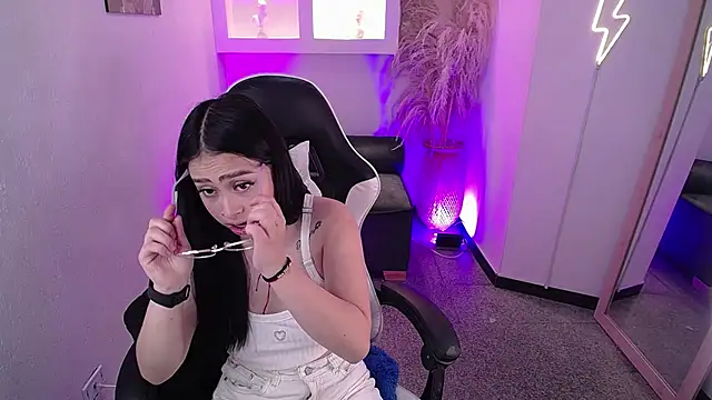 vallolett online show from 11/25/25, 07:58