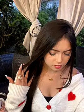 KyliePinkk  online show from 11/19/25, 10:43