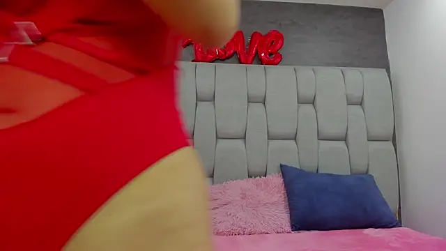 Sarita Ass online show from 04/18/26, 03:54