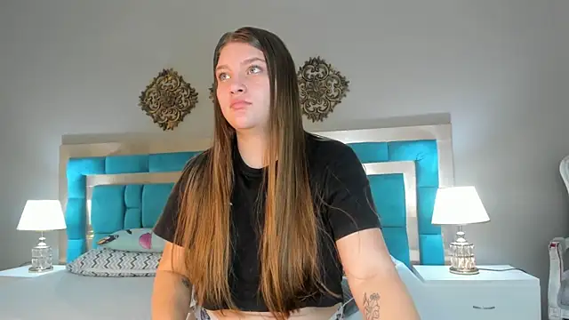 Snapshot of LiiaVelvet chatting on 12/16/25, 02:00 LiiaVelvet online show from 12/16/25, 02:00