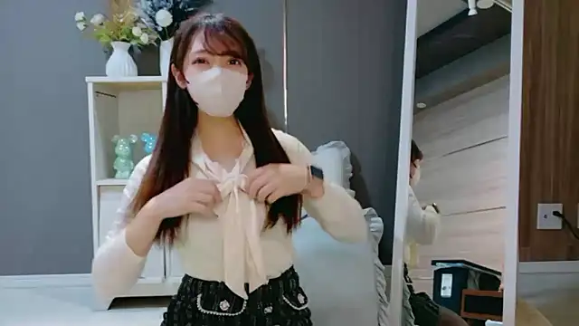 Nami-jpn online show from 12/19/25, 09:49