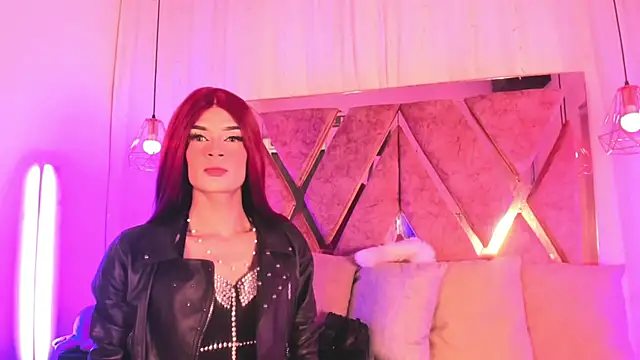 atenea taylor  online show from 12/20/25, 02:51